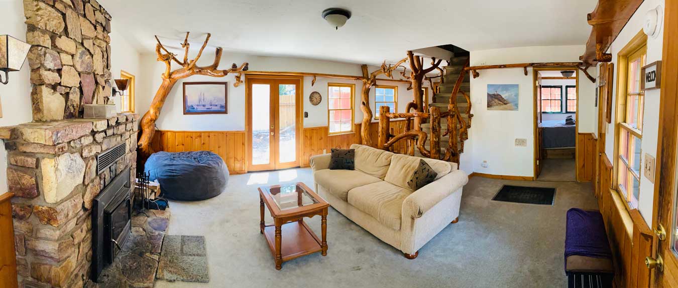 kyle-corbett-big-bear-rental-living-room-2